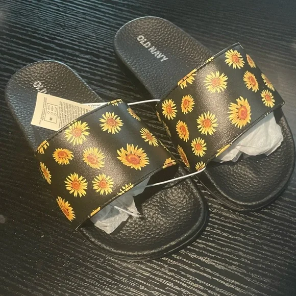 🆕 Old Navy Girls Faux-Leather Pool Slide Sandals Sunflowers Size 12/13 Y - Picture 9 of 11